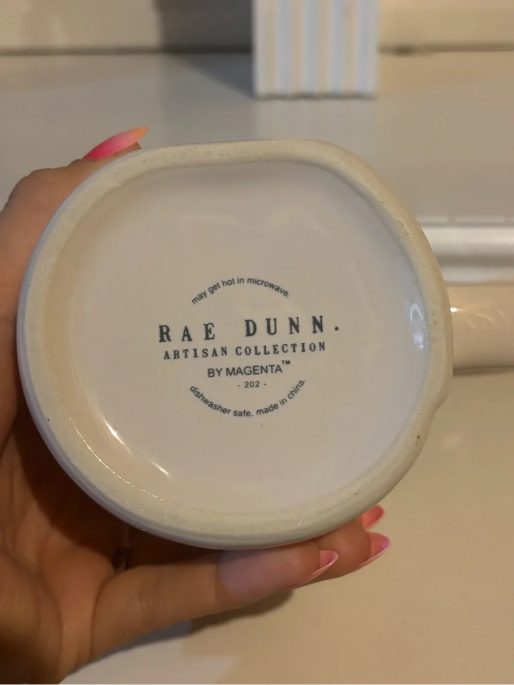 Rae Dunn “Plant Lady” mug in EUC. Pretty green inside. Artisan collection.